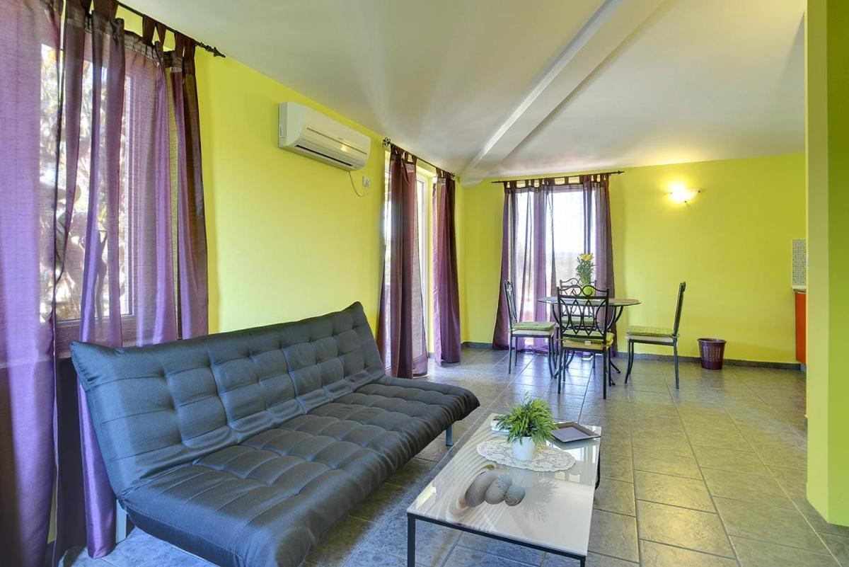 Apartments Puntica Ližnjan 외부 사진