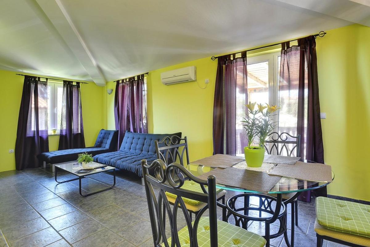 Apartments Puntica Ližnjan 외부 사진