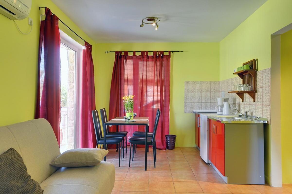 Apartments Puntica Ližnjan 외부 사진