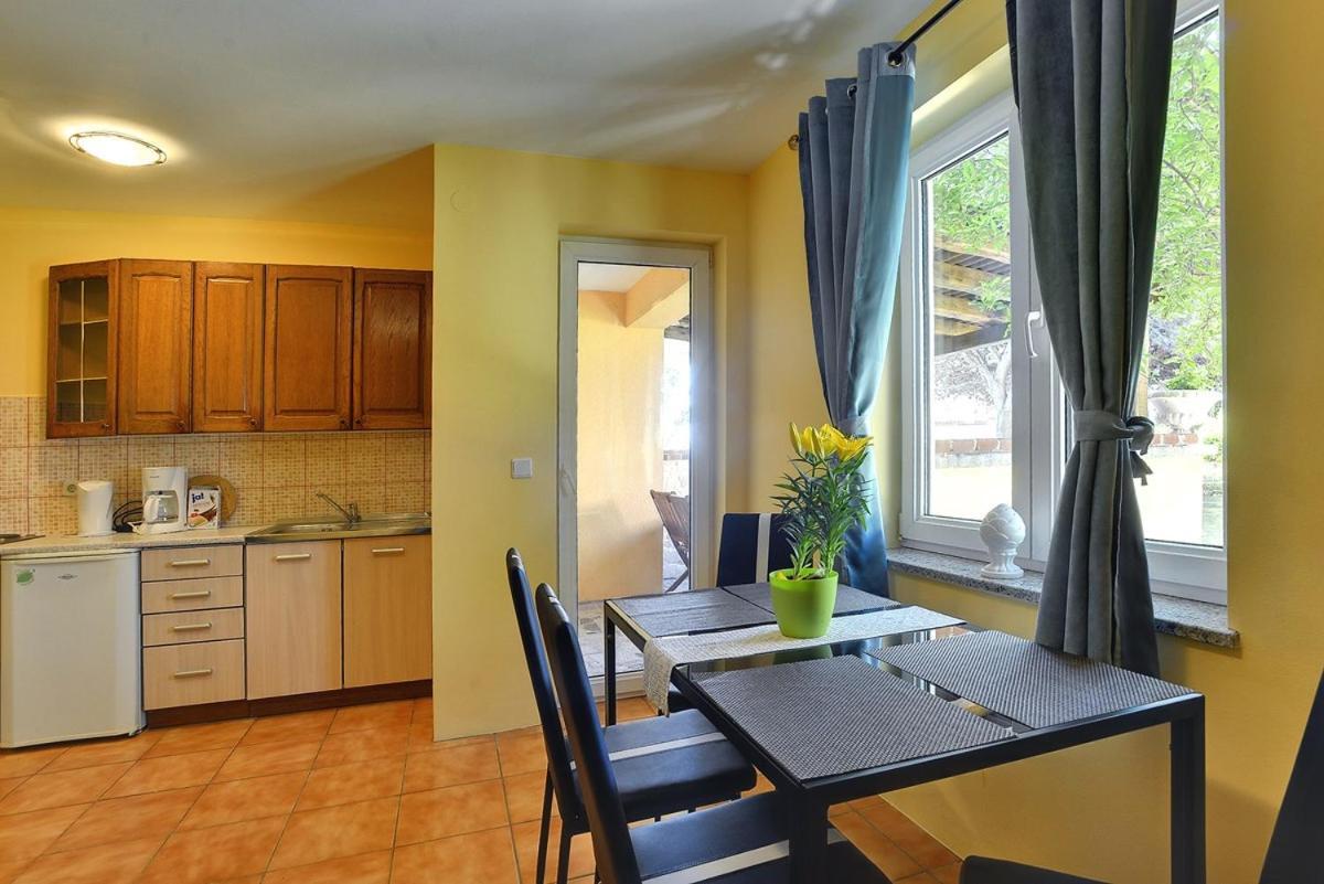 Apartments Puntica Ližnjan 외부 사진